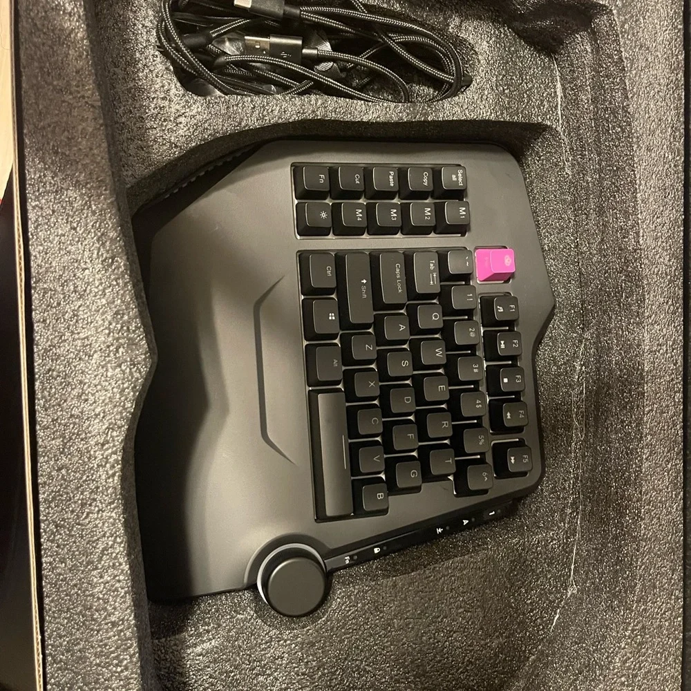 Cloudnine C989 Ergonomic Mechanical Keyboard